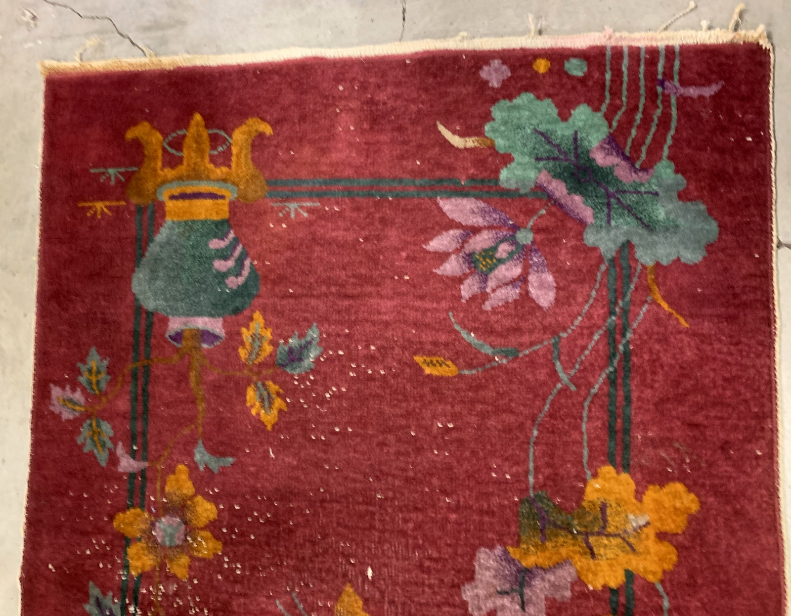 Handmade antique Art Deco Chinese rug 1920s