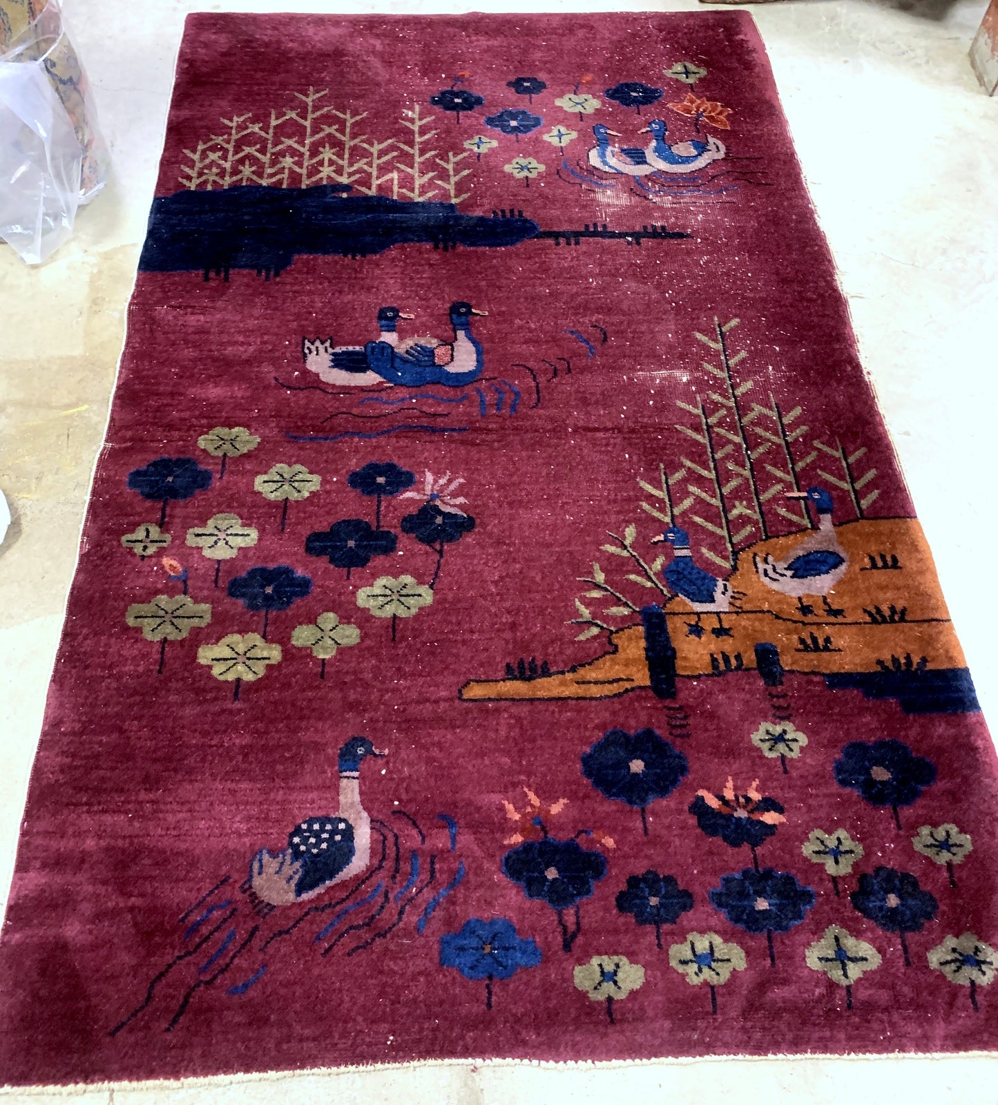 Handmade antique Art Deco Chinese rug 1920s