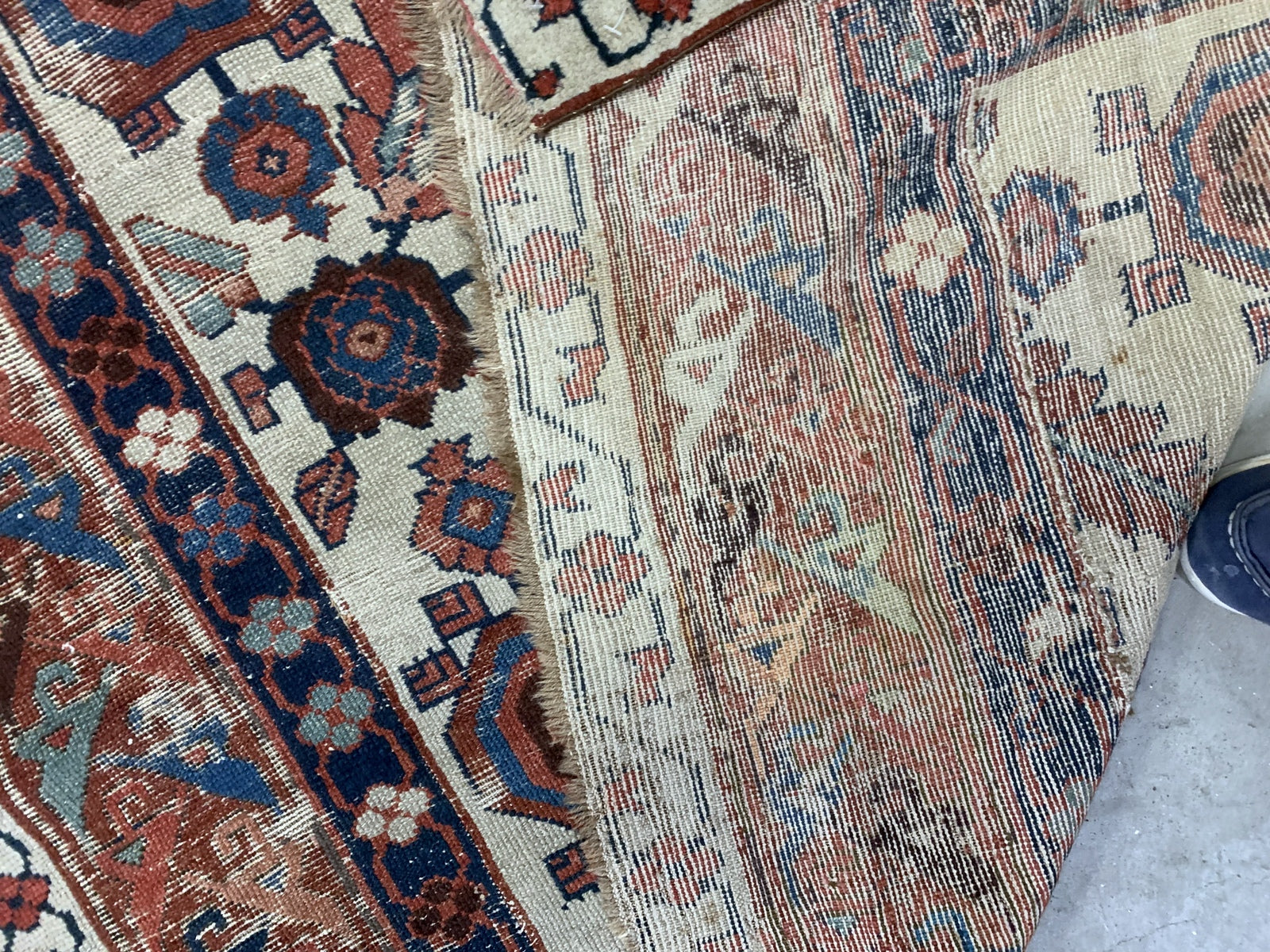 Handmade antique North-West Persian rug 1820s