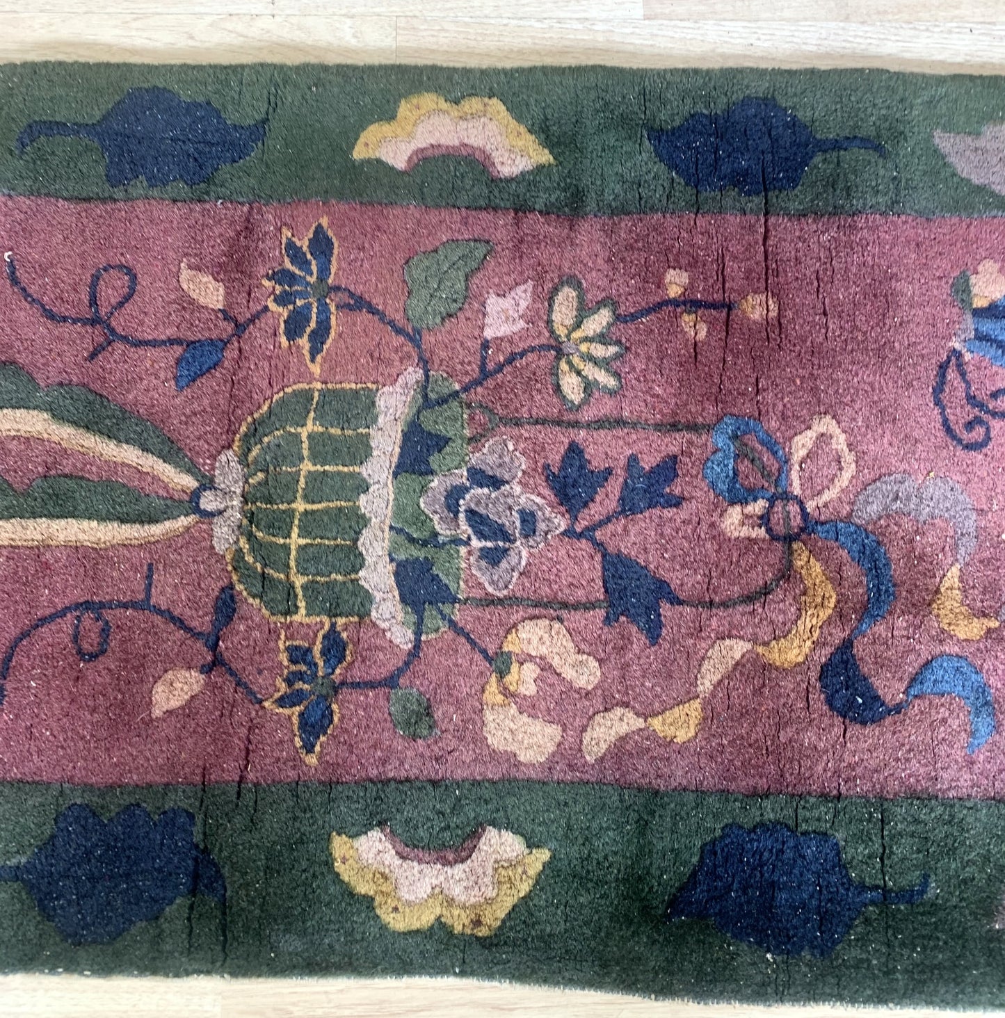 High-quality craftsmanship of the Chinese rug
