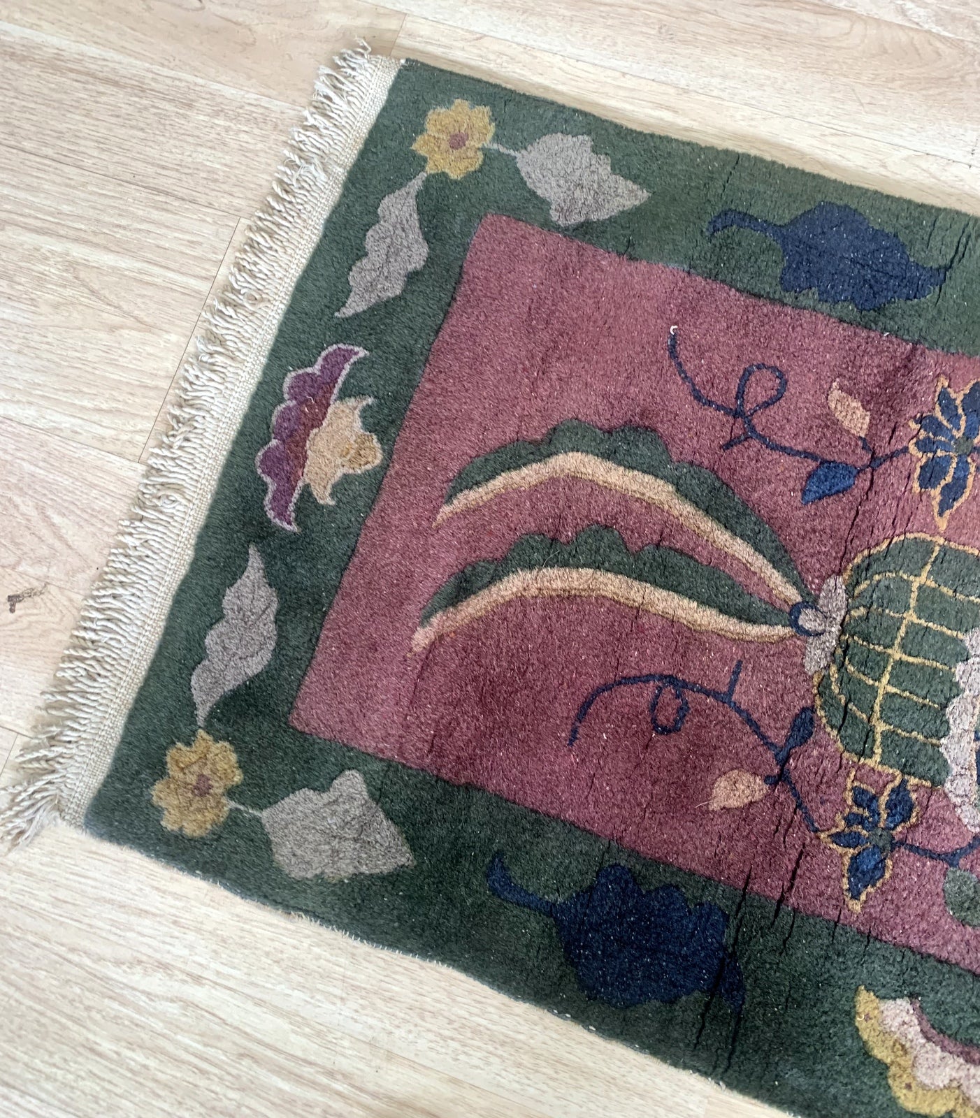 Fine wool material used in the handmade rug
