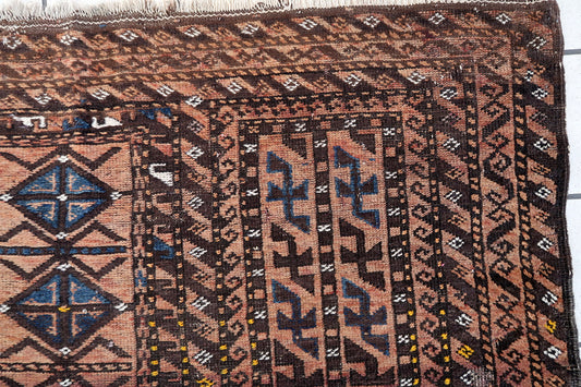 Handmade antique Afghan Baluch rug 1910s
