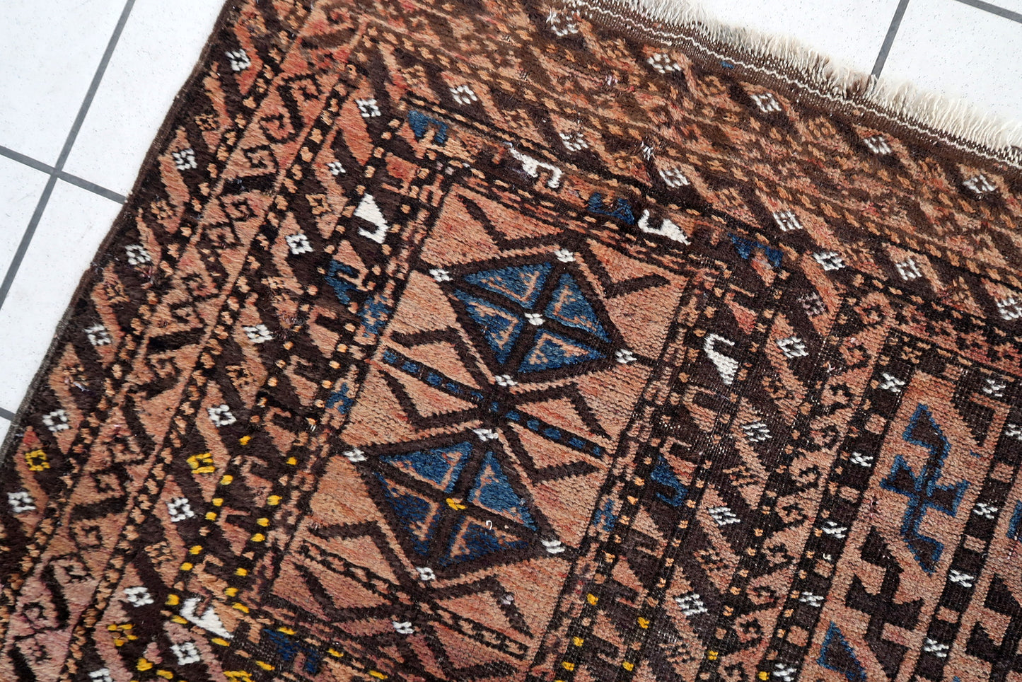 Handmade antique Afghan Baluch rug 1910s