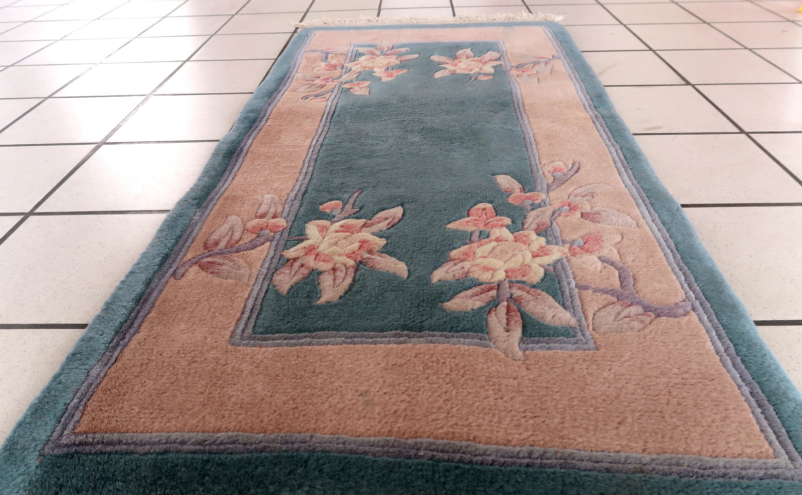 Handmade vintage Art Deco Chinese rug i, sea green color. The rug is from the end of 20th century in original good condition.