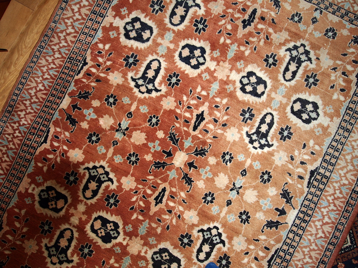 Handmade vintage Turkish rug 4.1' x 6.1' (126cm x 187cm) 1970s - 1C241