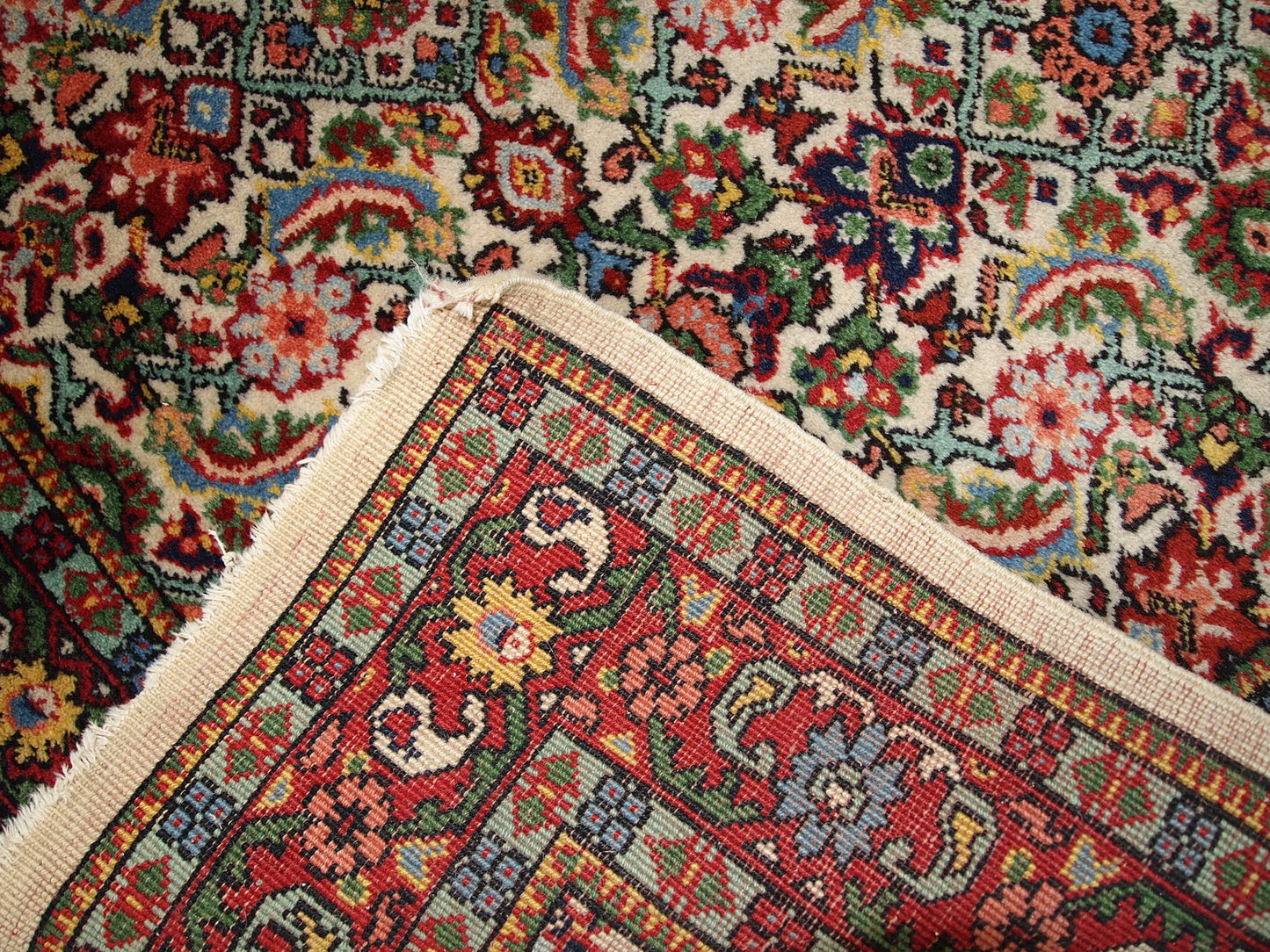 High-quality wool fibers on handmade Indian Mahal rug