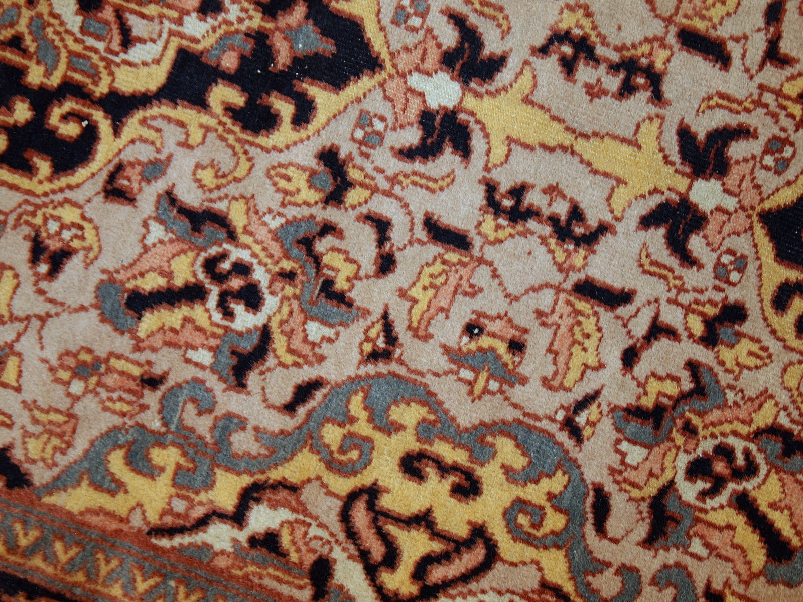 Handmade vintage Pakistani Lahore rug 3,1' x 5' (95cm x 154cm) 1970s - 1C350 - One Royal Art