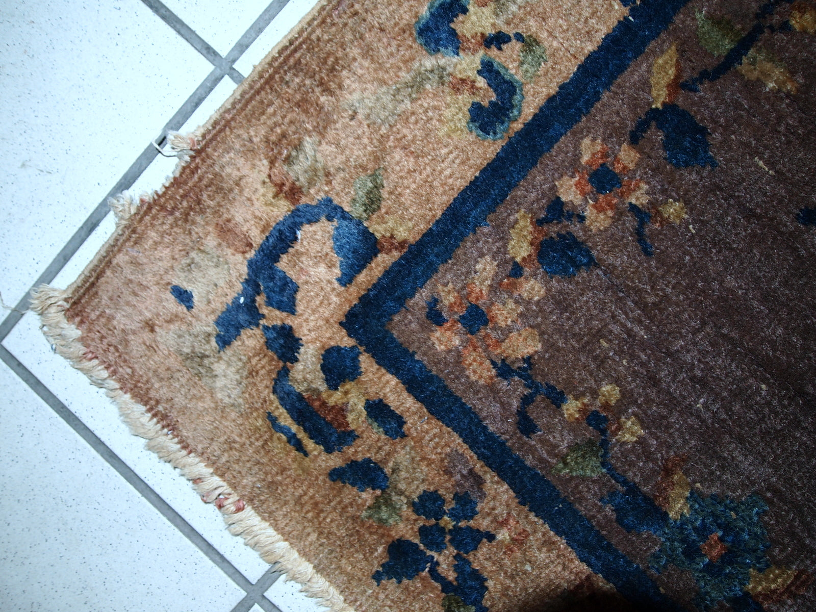 Handmade antique Art Deco Chinese rug 2.2' x 3.7' (67cm x 114cm) 1920s - 1C354 - One Royal Art
