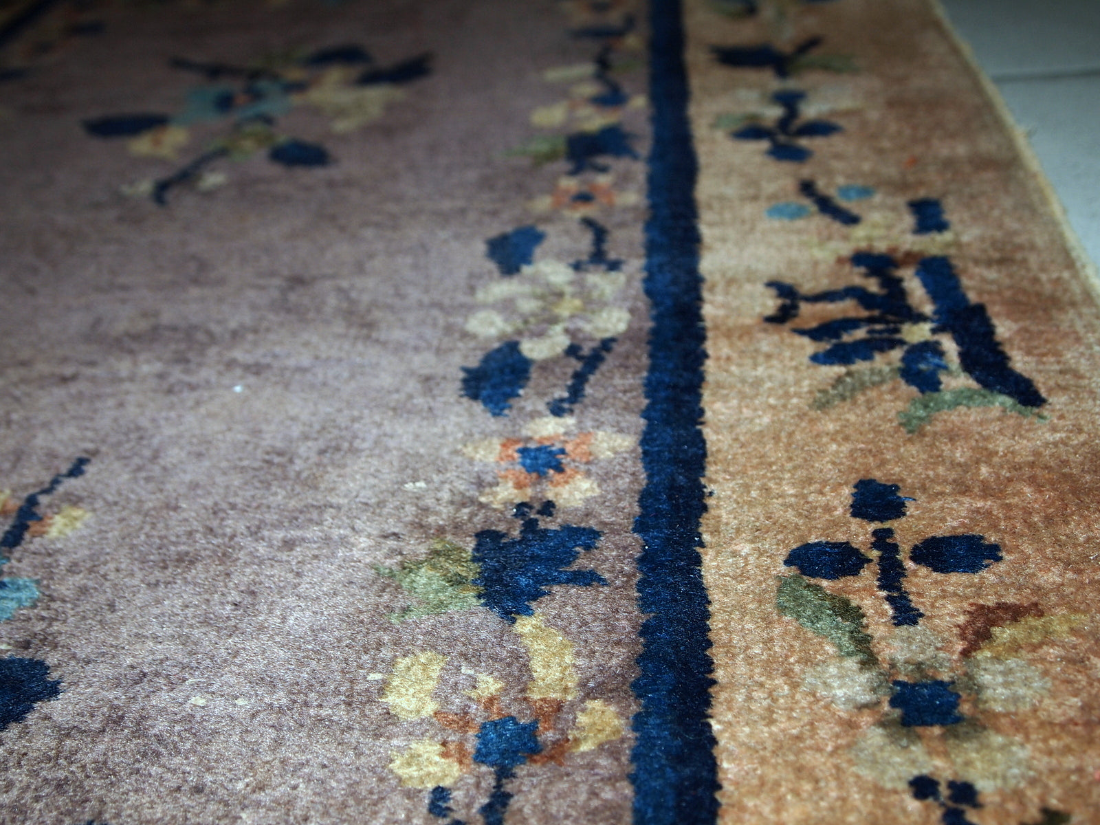 Handmade antique Art Deco Chinese rug 2.2' x 3.7' (67cm x 114cm) 1920s - 1C354 - One Royal Art