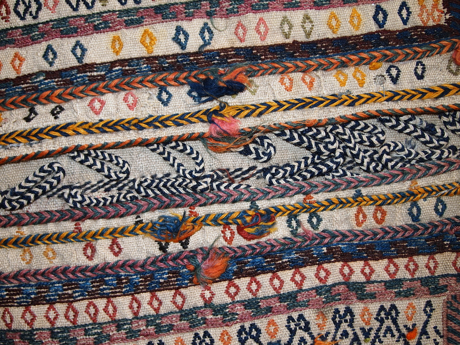 Antique collectible Persian Sumak saddle double bag in original good condition. The bag is from the middle of 20th century.