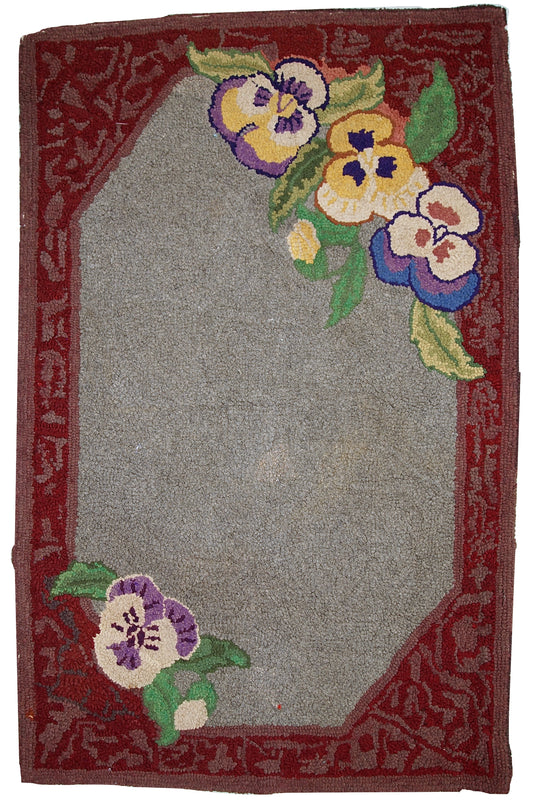 Handmade antique American hooked rug, 1920s