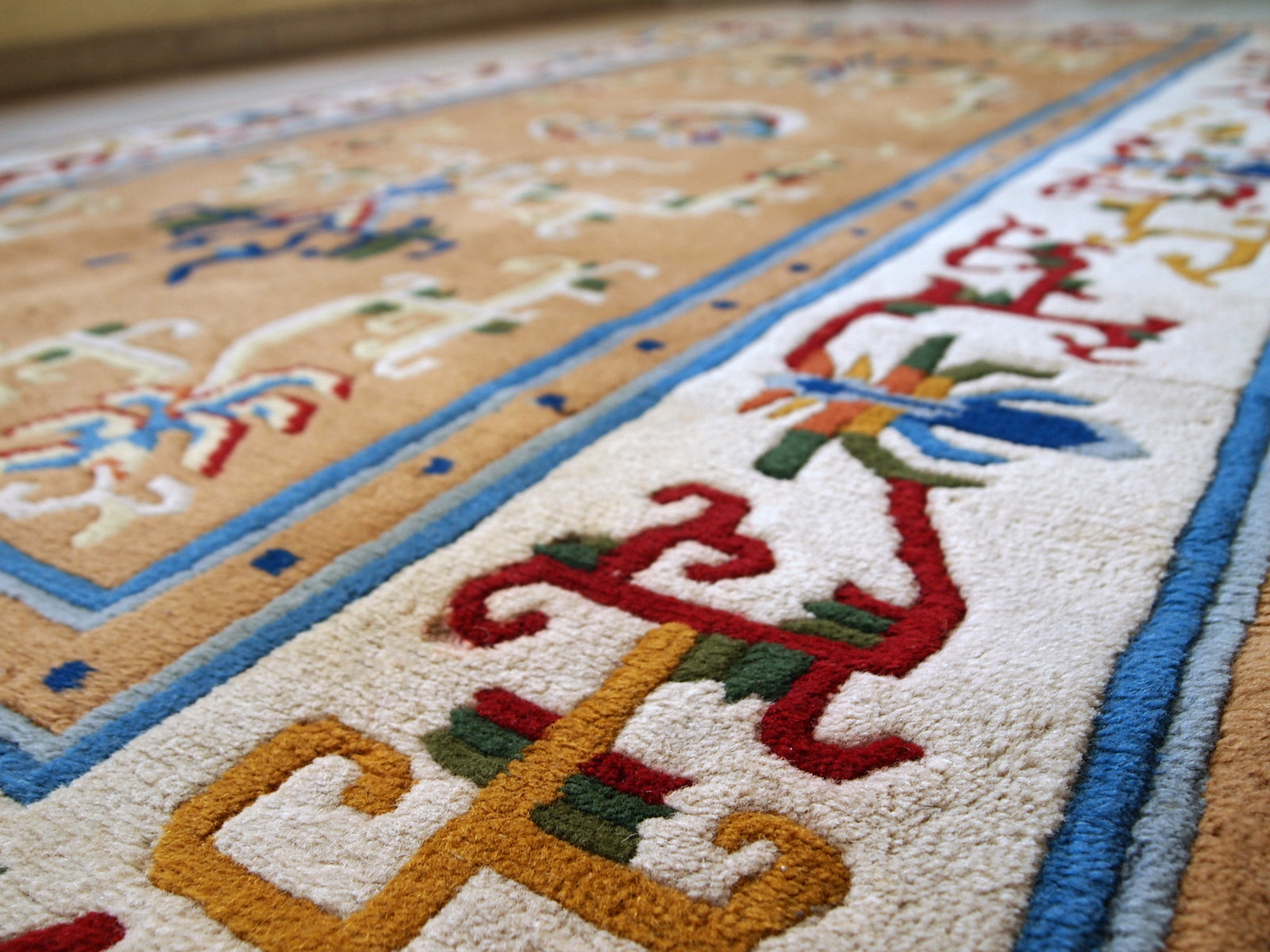 Handmade vintage Art Deco Chinese rug, 1960s