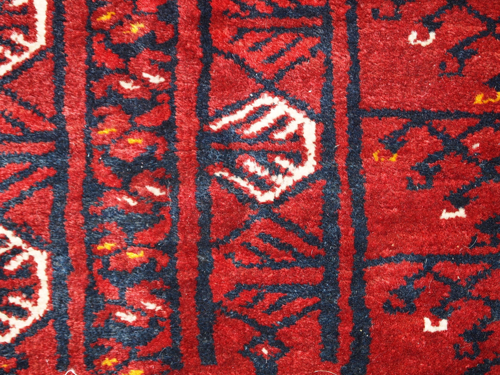 Handmade vintage Turkmen Engsi rug, 1970s