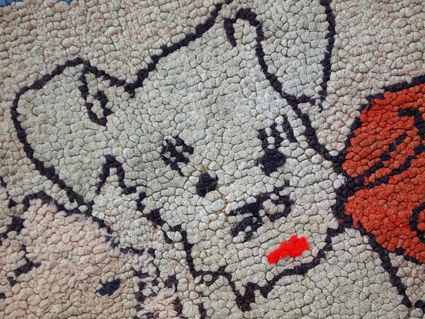 Handmade antique American hooked rug, 1930s