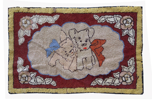 Handmade antique American hooked rug, 1930s