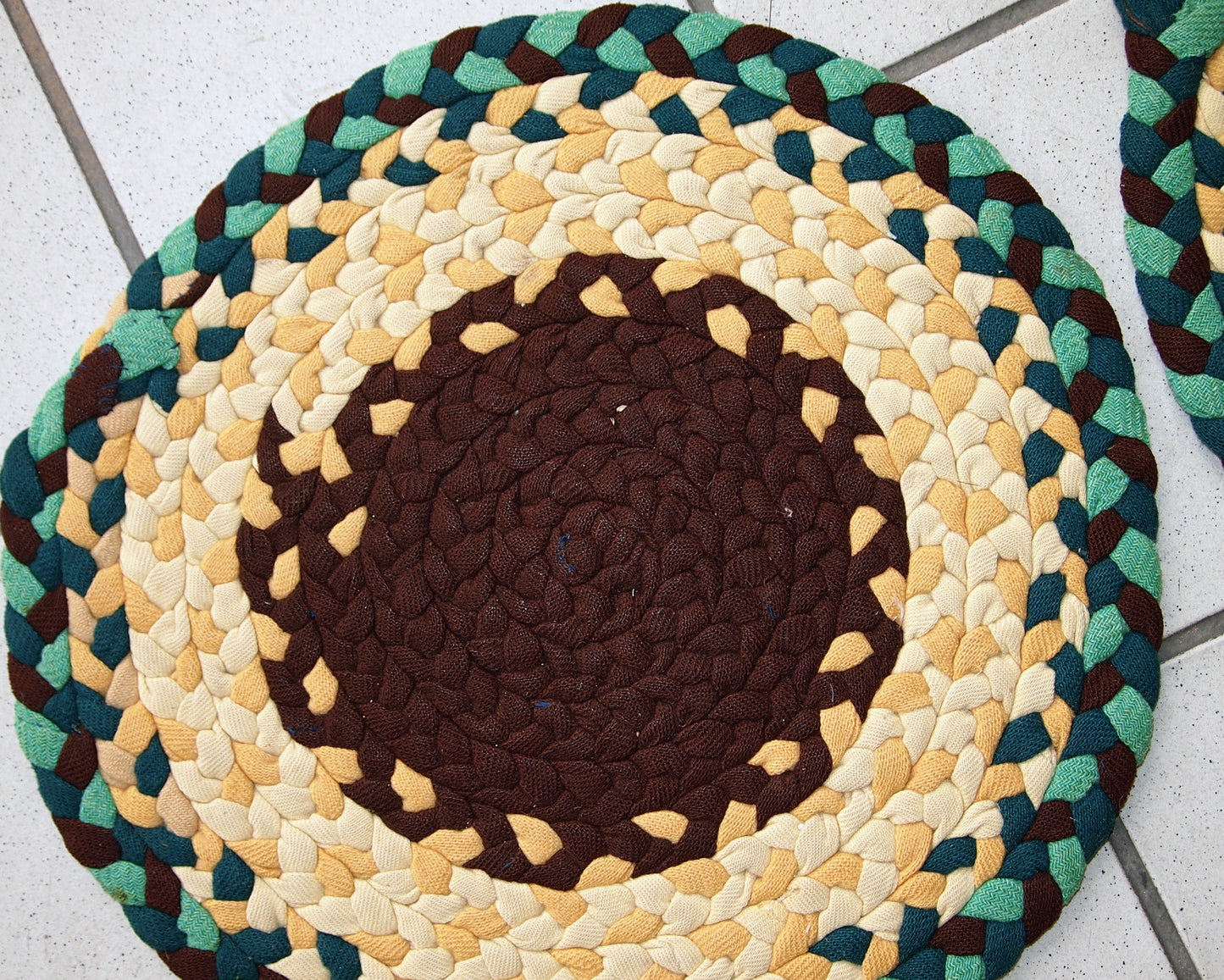 Vintage handmade American Braided sit covers for the chairs in original good condition. They made from the stripes of cotton of white, green and yellow shades.