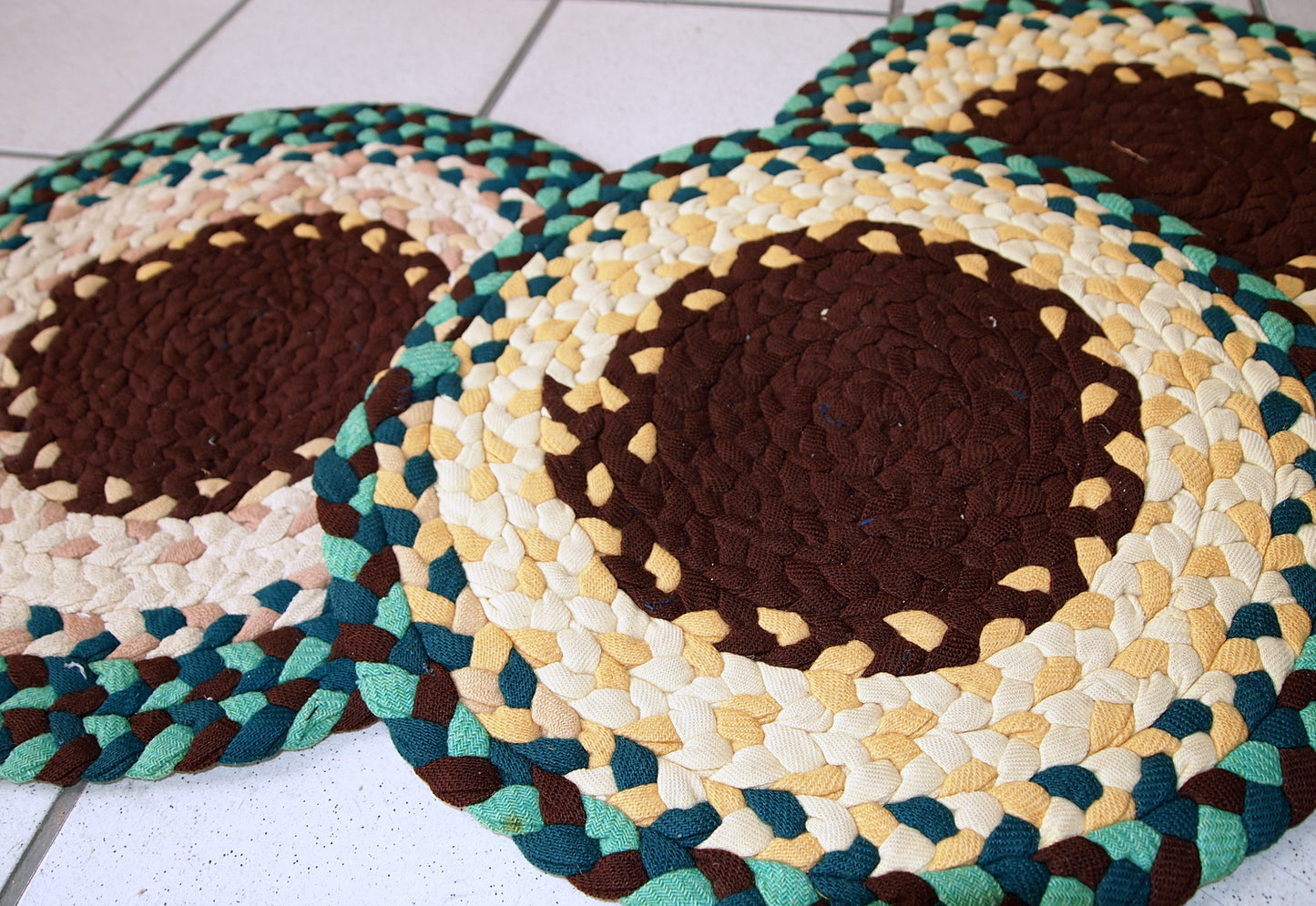 Vintage handmade American Braided sit covers for the chairs in original good condition. They made from the stripes of cotton of white, green and yellow shades.
