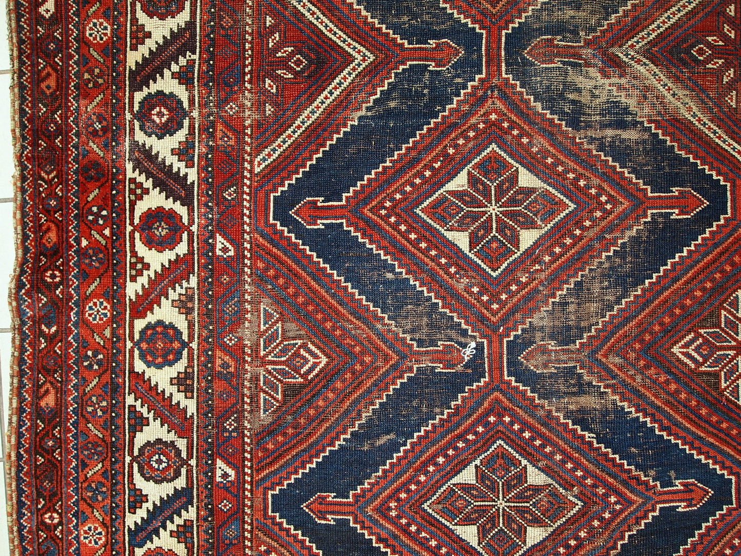 Handmade antique distressed Persian Shiraz rug 4.9' x 11.2' (152cm x 342cm) 1900s - 1C464