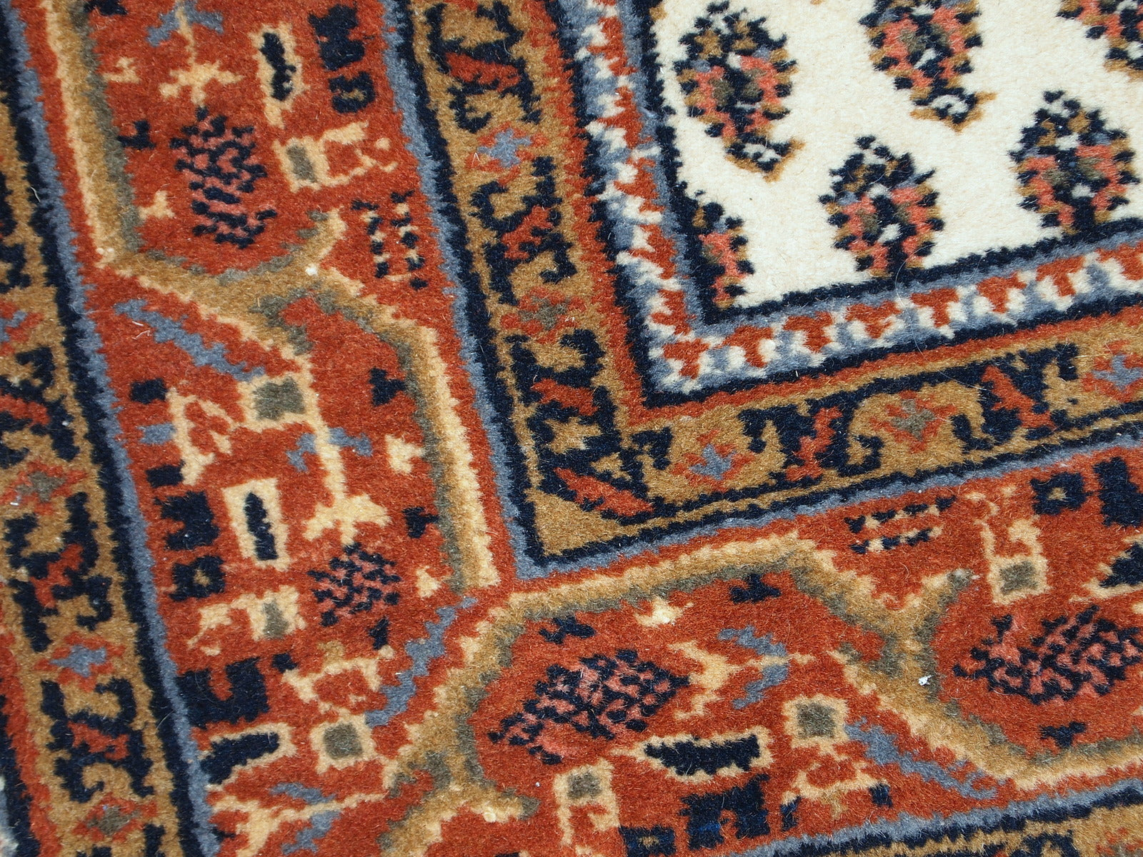 Handmade vintage Indian Seraband style rug, 1980s
