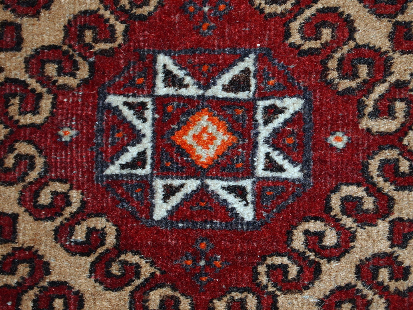 Handmade vintage Afghan Ersari rug in cream beige shade. The rug is in original good condition, made out of wool. The border decorated in little stars. 