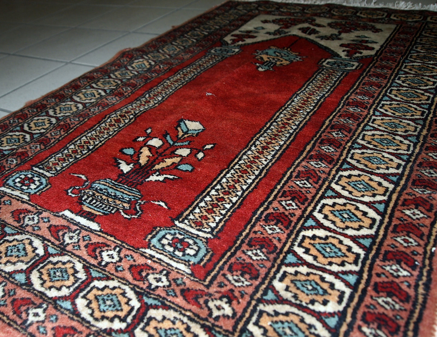 Handmade vintage prayer Pakistani Lahore rug, 1970s