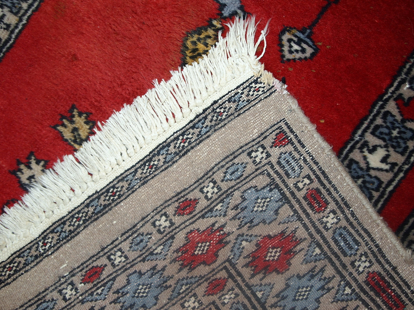Handmade vintage Uzbek Bukhara prayer rug, 1970s