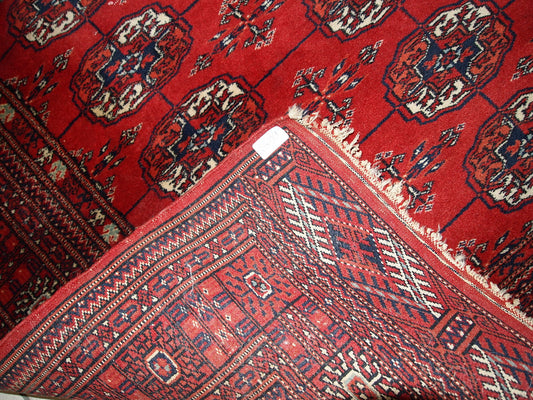 Handmade vintage Turkmen Tekke rug, 1970s