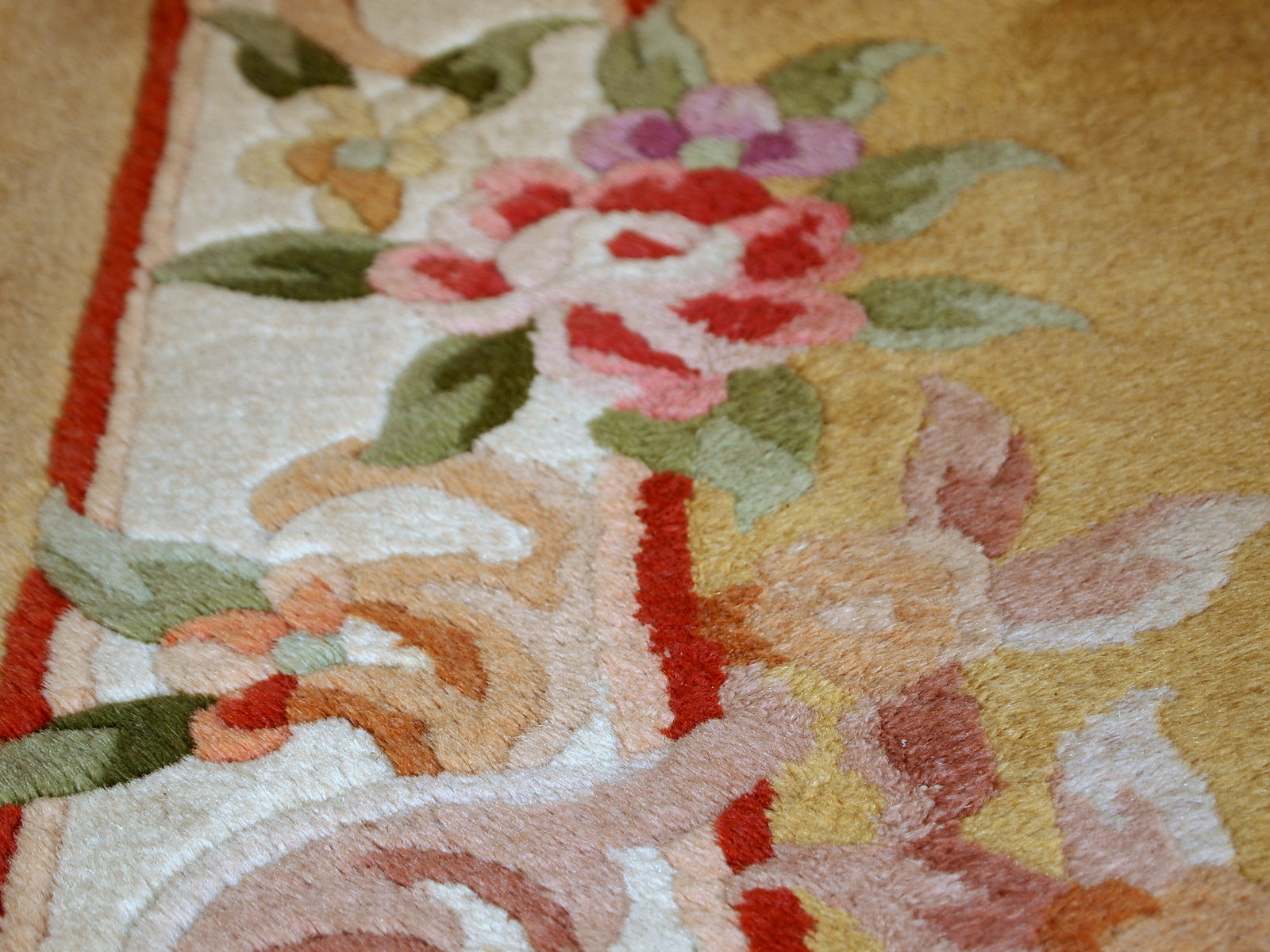 Handmade vintage Art Deco Chinese runner, 1970s