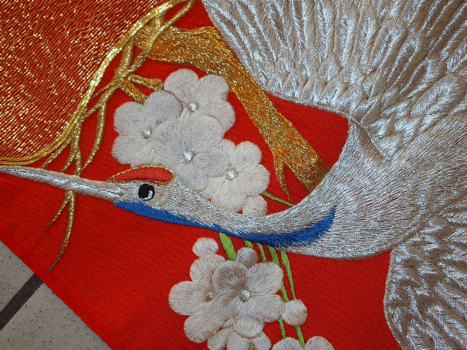 Handmade vintage embroidery from Japan made in cotton, silk and metal. This beautiful wall decoration has been made in the end of 20th century.