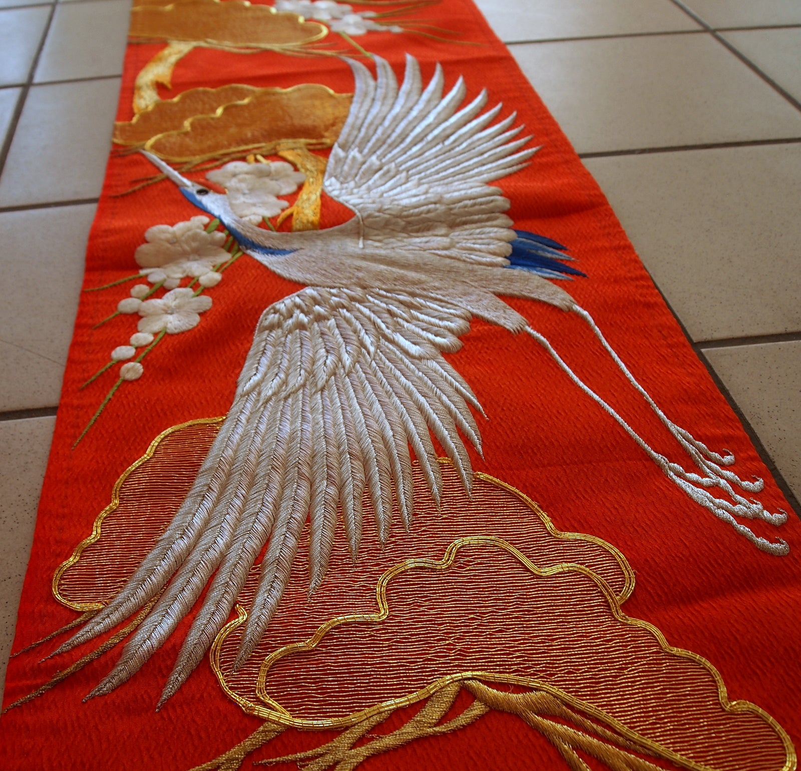 Handmade vintage embroidery from Japan made in cotton, silk and metal. This beautiful wall decoration has been made in the end of 20th century.
