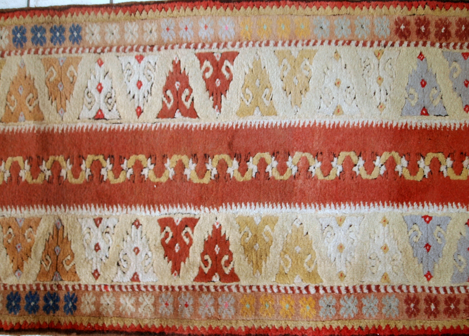 Handmade vintage Turkish Melas runner made in wool. The rug is from mid-century, in original good condition.