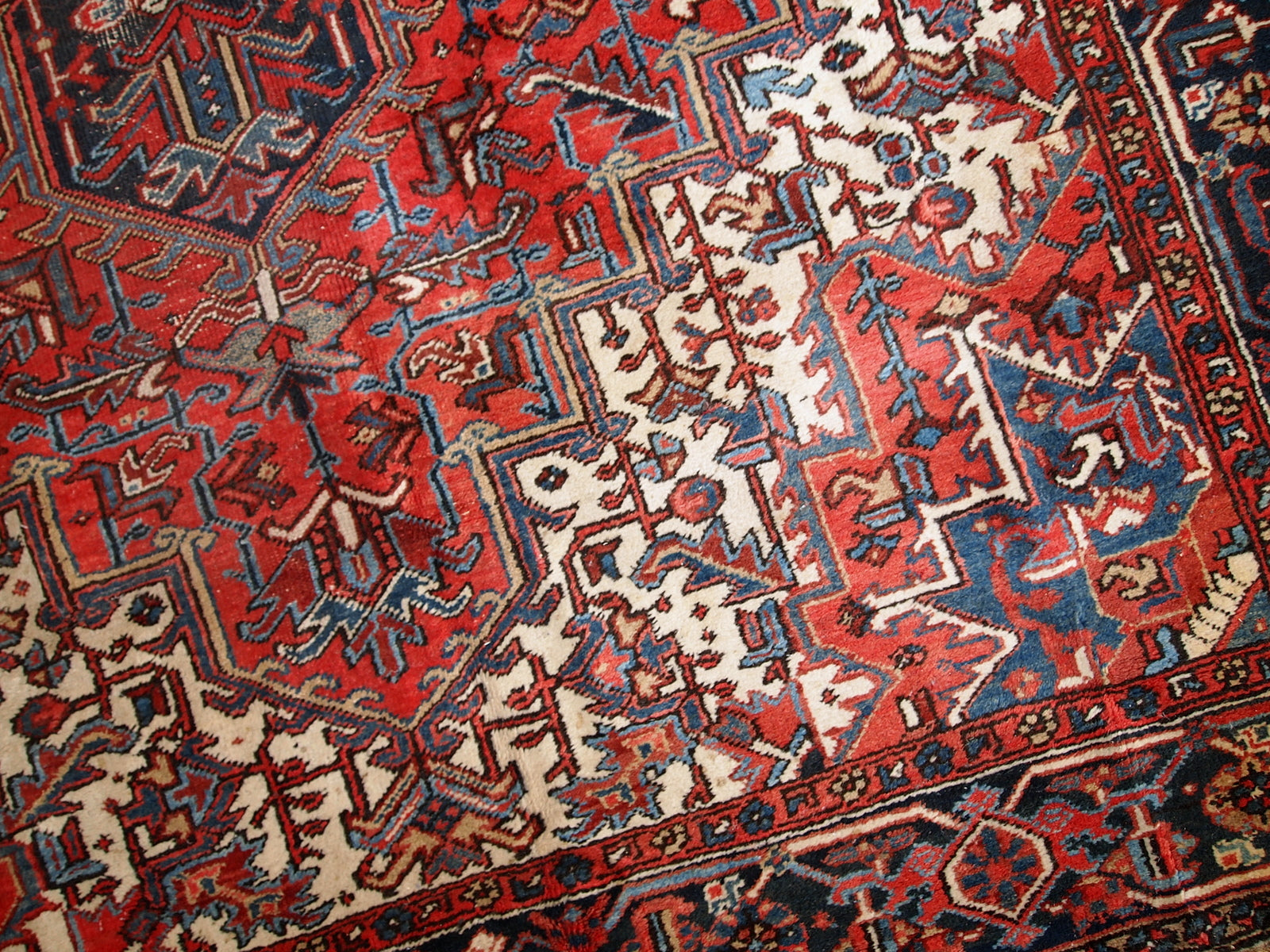 Handmade vintage Persian Heriz rug, 1950s