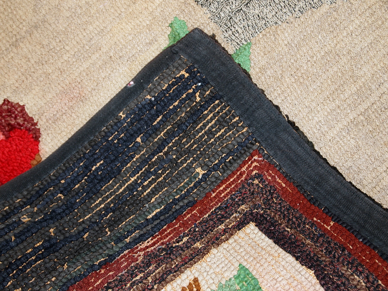 Handmade antique American Hooked rug