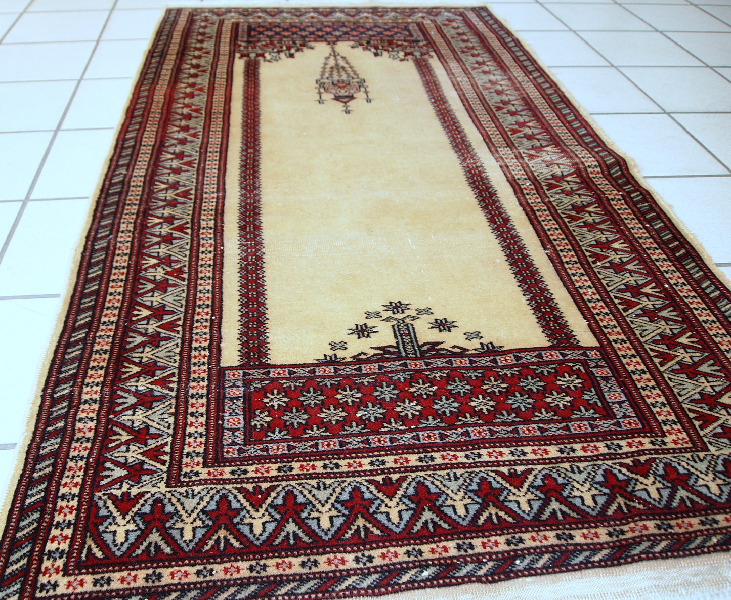 Handmade vintage prayer Pakistani Lahore rug, 1960s