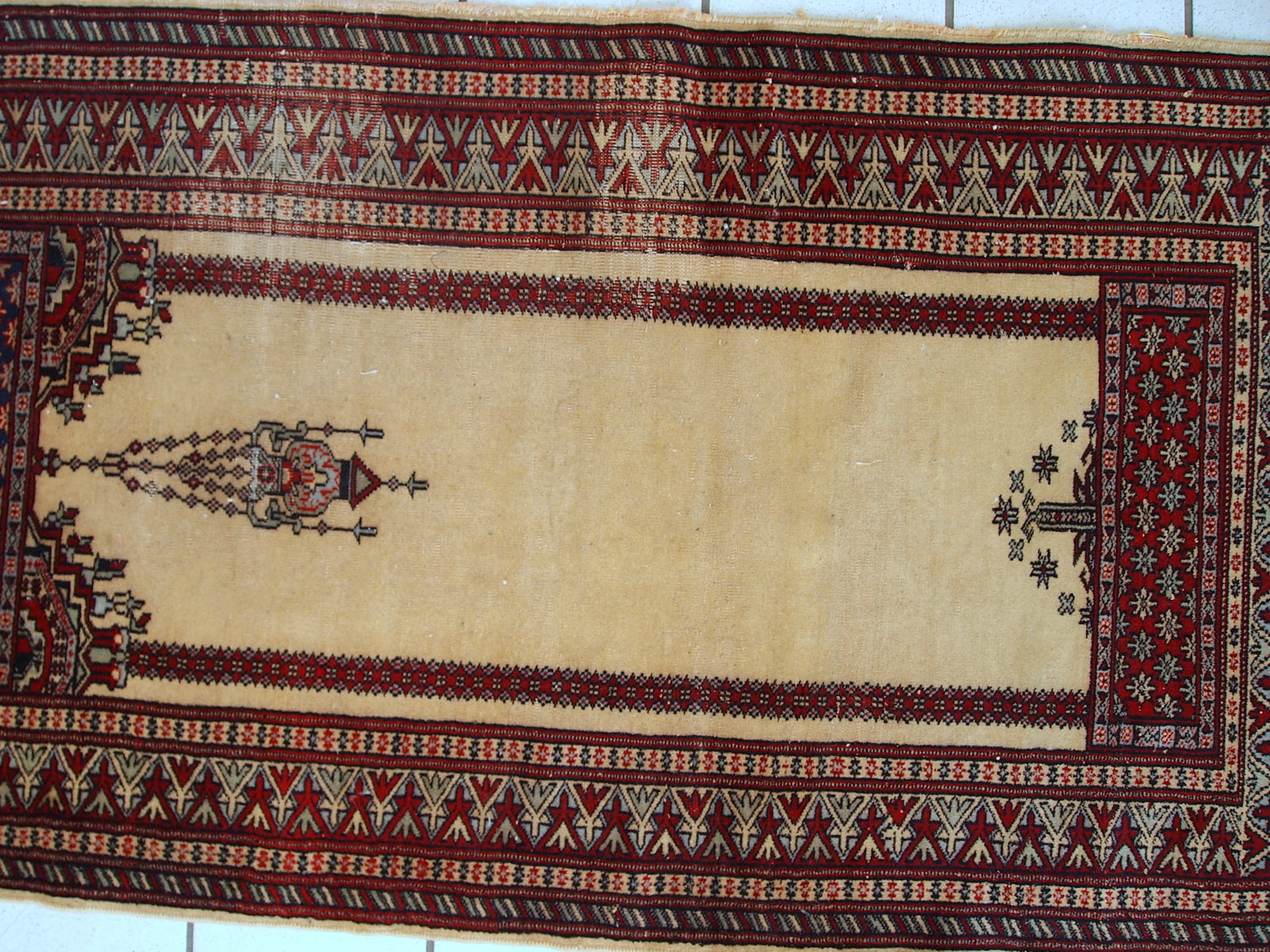 Handmade vintage prayer Pakistani Lahore rug, 1960s