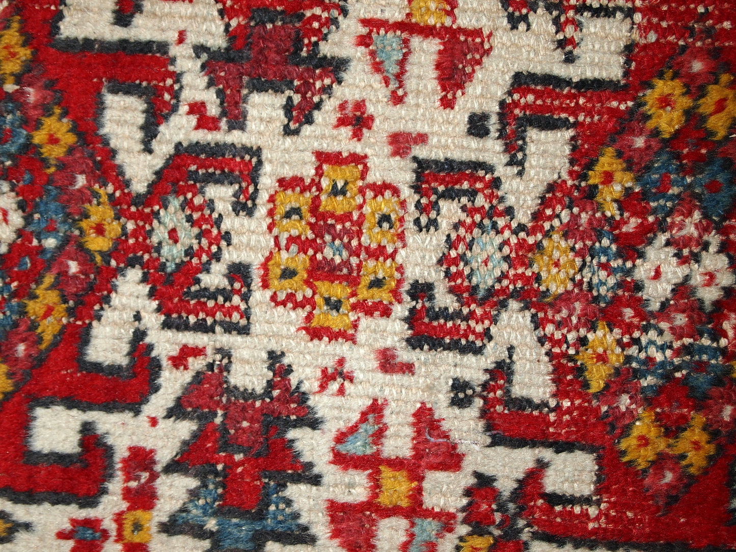 Vintage handmade Middle Eastern Hamadan mat in original condition, it has some age wear. The rug is from the end of 20th century in red and white colours.