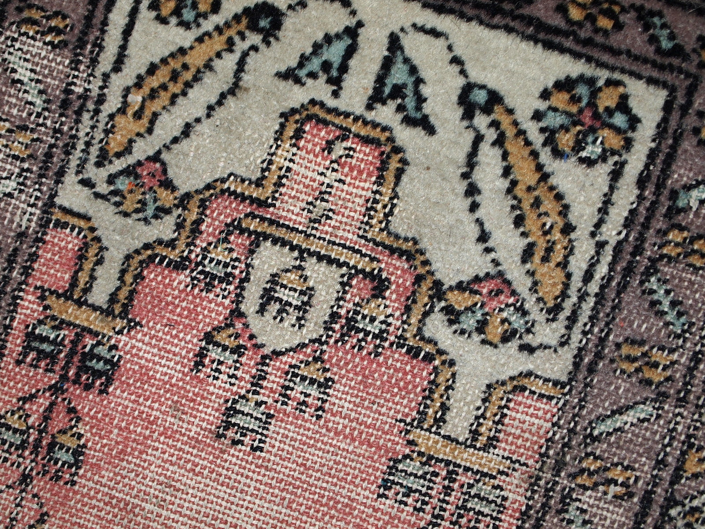 Handmade vintage Uzbek Bukhara praying mat 1950s