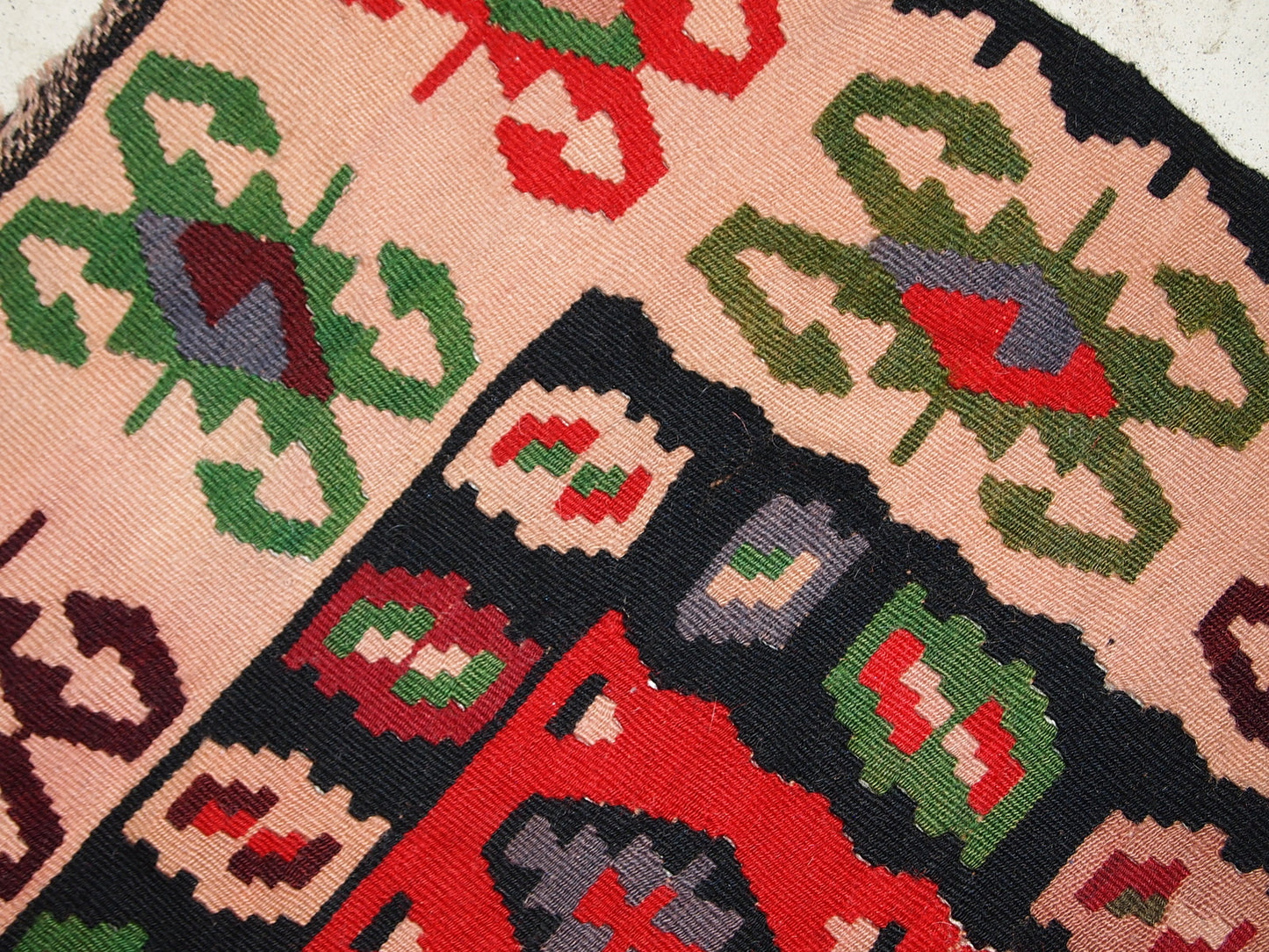 Handmade vintage Turkish kilim from Sharkoy. The flatweave is in original condition, it has some signs of age.
