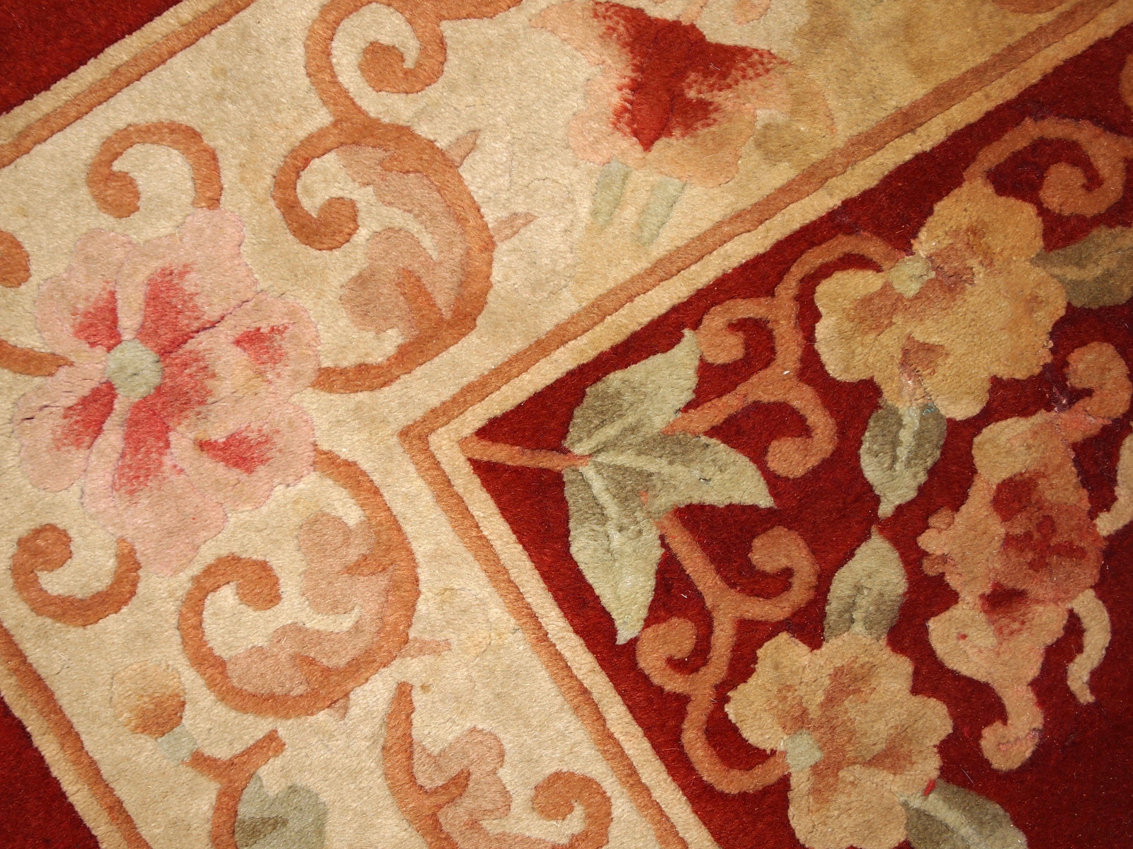 Handmade vintage Art Deco Chinese rug in bright orange color. The rug is from the end of 20th century in original condition, it has some signs of age.