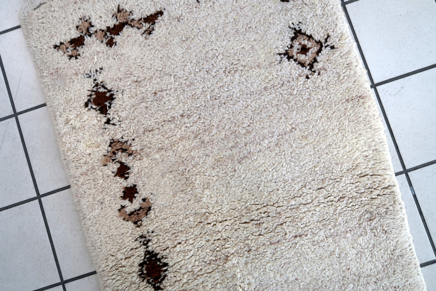 Handmade vintage Moroccan Berber rug 1970s