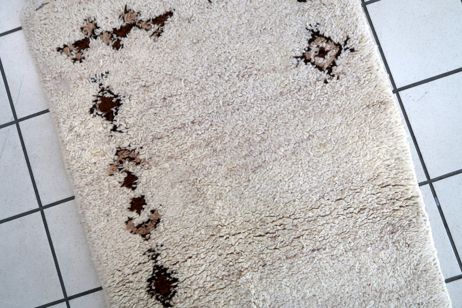 Handmade vintage Moroccan Berber rug 1970s