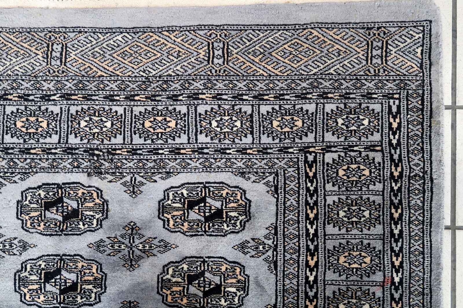 Handmade vintage Uzbek Bukhara rug 1960s