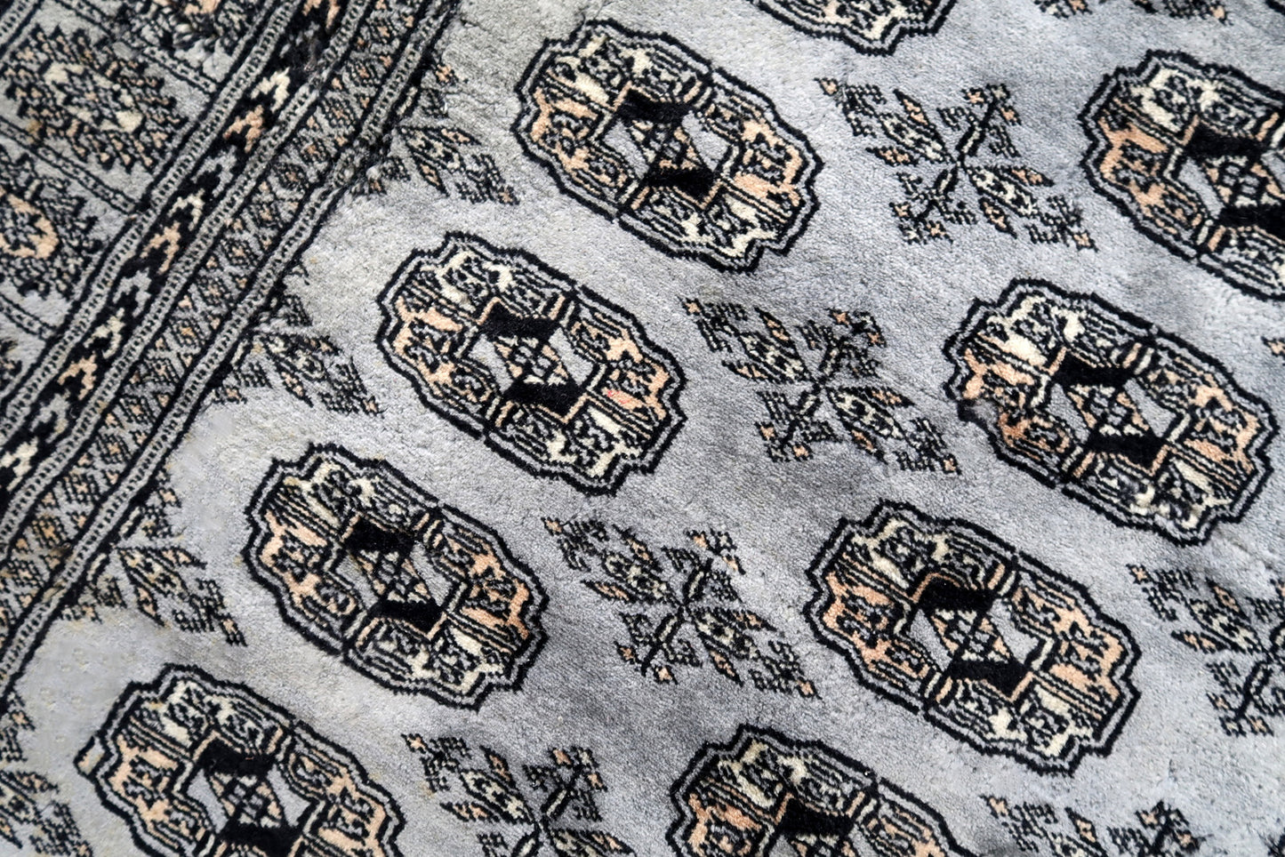 Handmade vintage Uzbek Bukhara rug 1960s