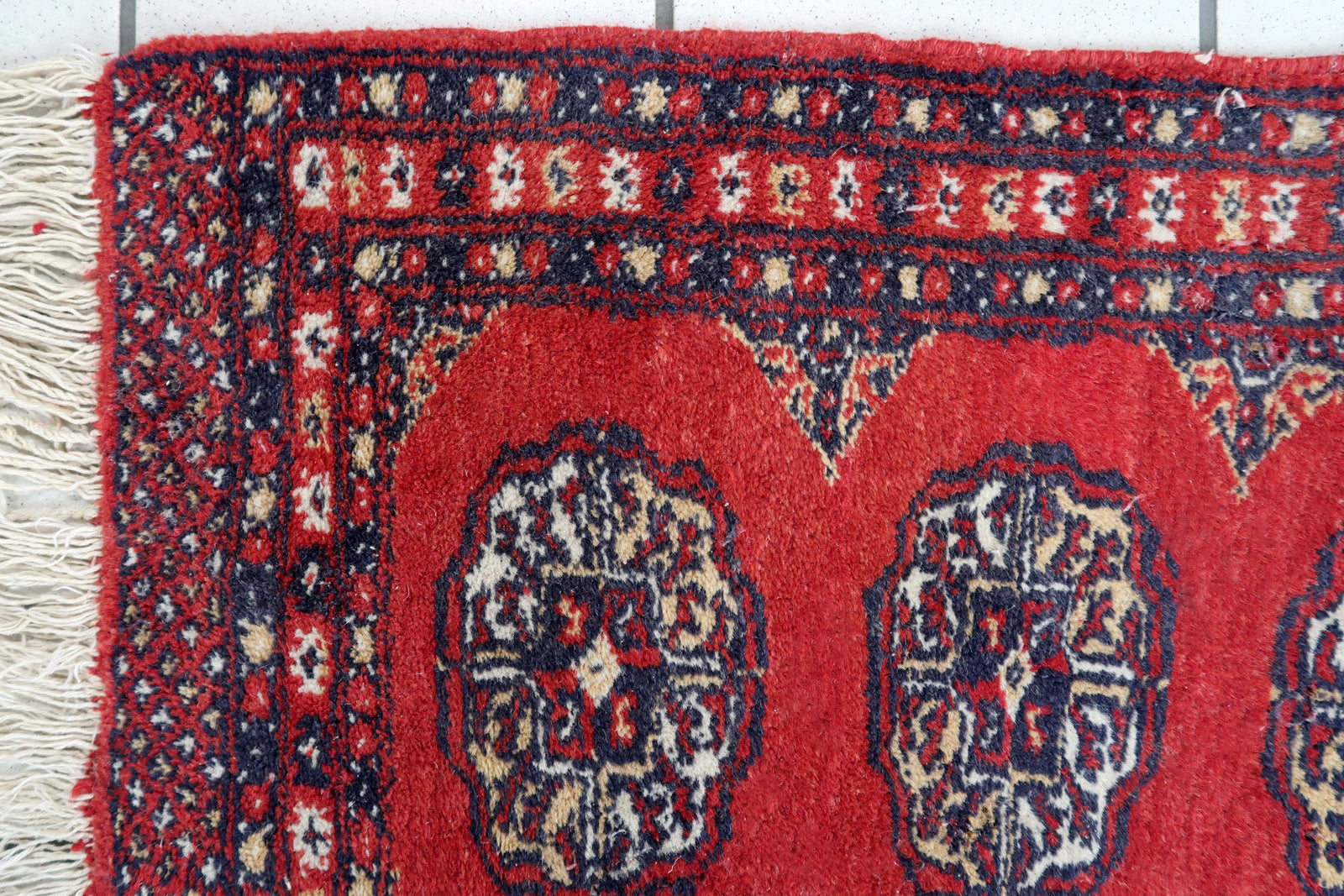 Handmade vintage Pakistani Lahore mat 1970s