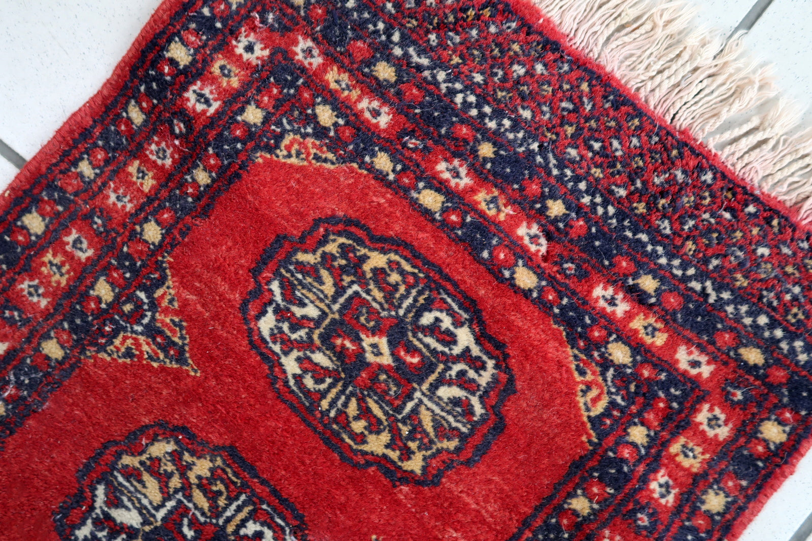 Handmade vintage Pakistani Lahore mat 1970s