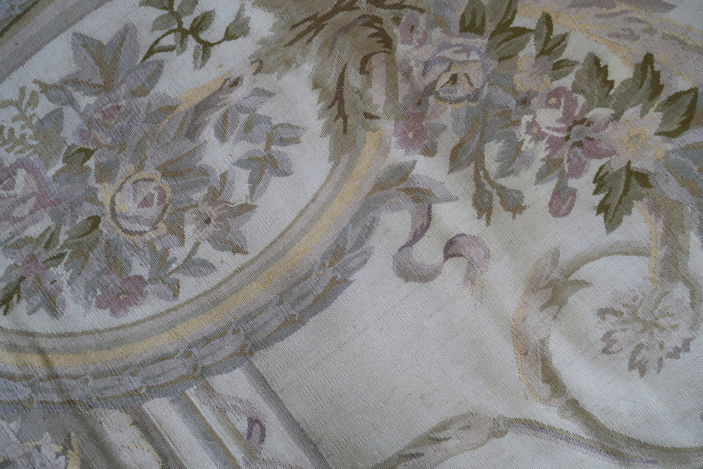 Handmade vintage French Aubusson rug 8.7' x 12.2' (267cm x 373cm) 1970s - 1C884