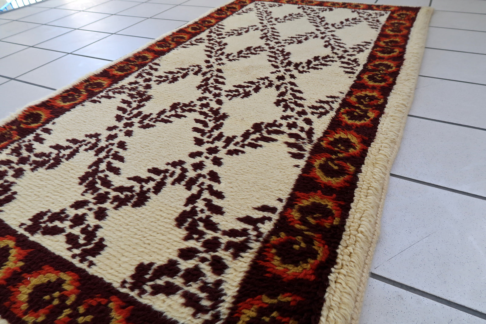 Vintage French Savonnerie rug in bright pink color. The rug has been made in wool in the end of 20th century. It is in original good condition.