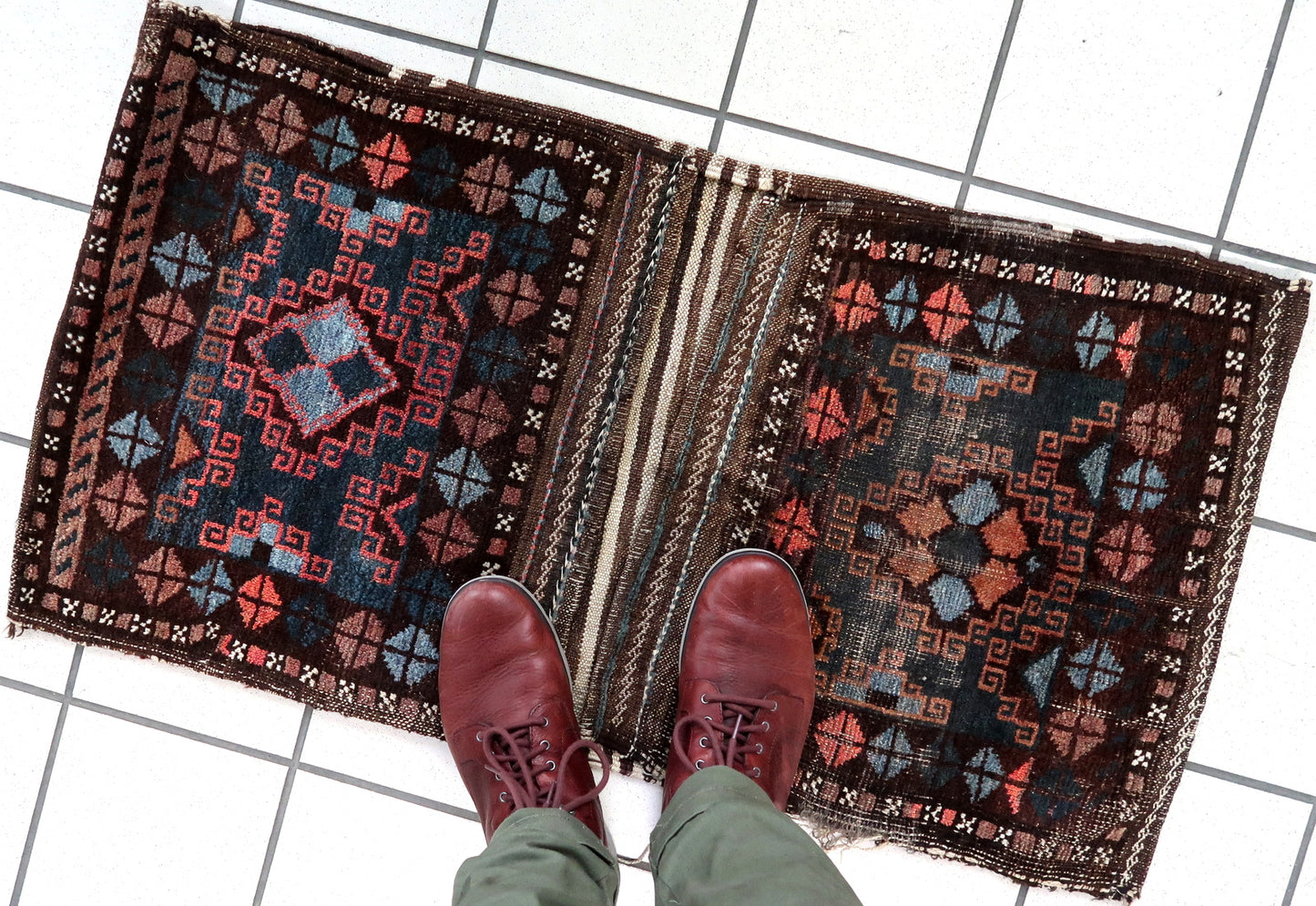Handmade collectible antique Afghan Baluch saddle bag 1.7' x 3.1' (52cm x 96cm) 1900s - 1C909