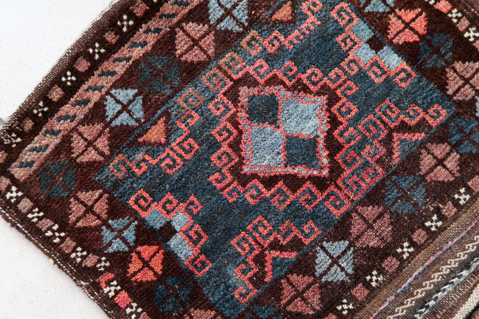 Handmade collectible antique Afghan Baluch saddle bag 1900s