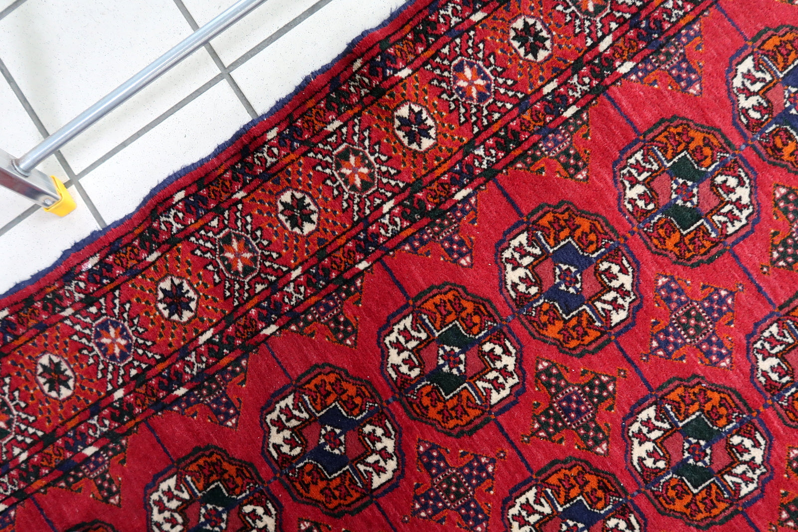 Handmade vintage Turkmen Tekke rug 1960s